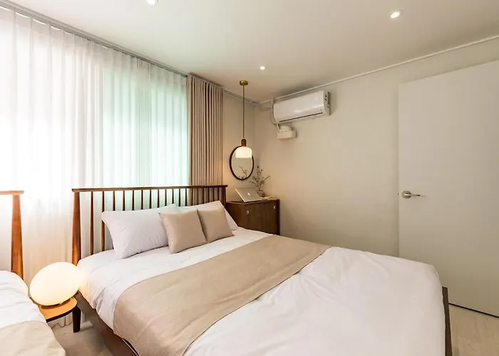 Apartamento Maison Woodique Hongdae 2rooms 3beds 6persons Seúl