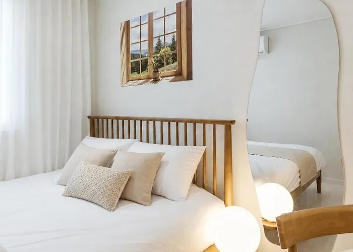 Apartamento Maison Woodique Hongdae 2rooms 3beds 6persons Seúl