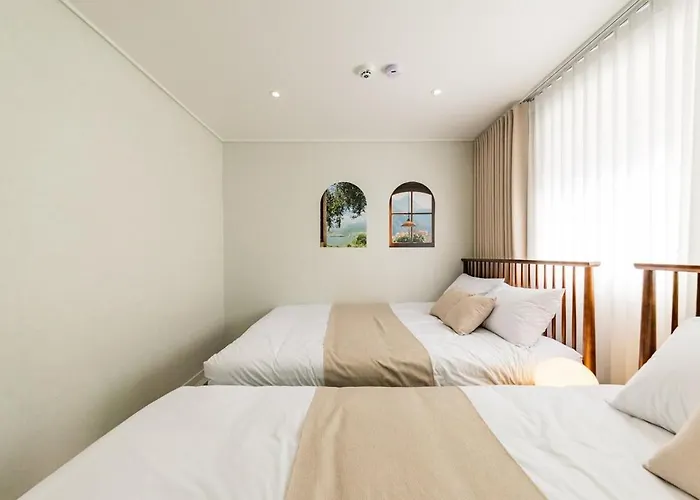 Maison Woodique Hongdae 2rooms 3beds 6persons *